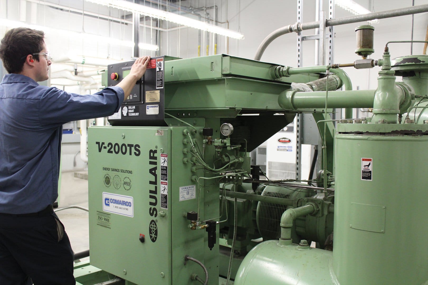 technician compressed air Comairco